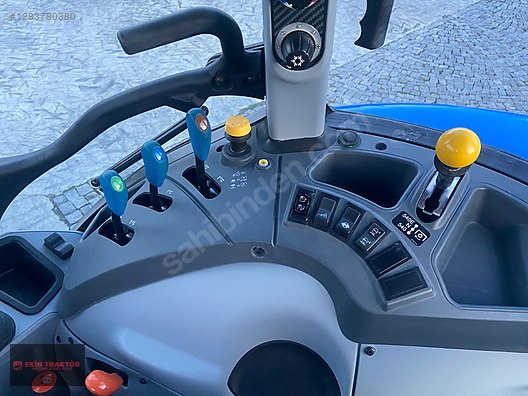 2024 Mağazadan İkinci El New Holland Satılık Traktör 2.225.000 TL'ye sahibinden.com'da