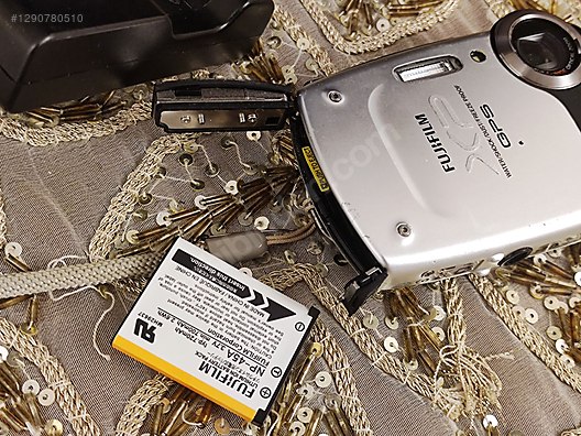 Kompakt / Fujifilm / FinePix XP30 / Fujifilm FinePix XP30 14.0MP