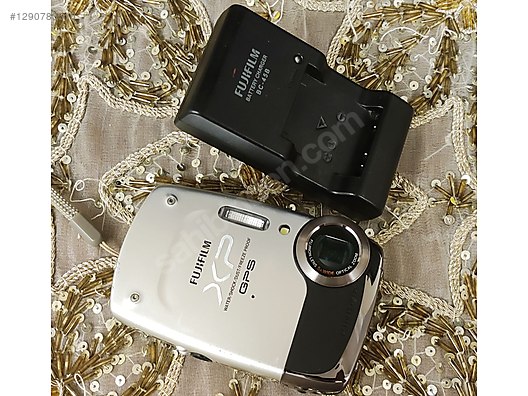 Kompakt / Fujifilm / FinePix XP30 / Fujifilm FinePix XP30 14.0MP
