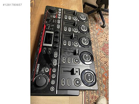 Boss RC-505 MKII Loop Station - Efekt Pedalı ve Diğer Enstrüman