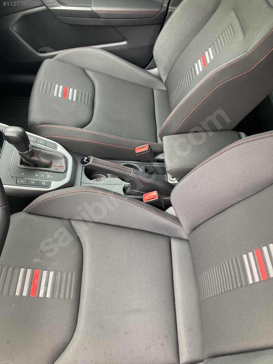 Seat / Arona / 1.0 EcoTSI / FR / SEAT ARONA 2021 FR CARPLAY AKTİF