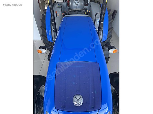 Machinery / Agricultural Machines / Tractors / New Holland / TD4.65B