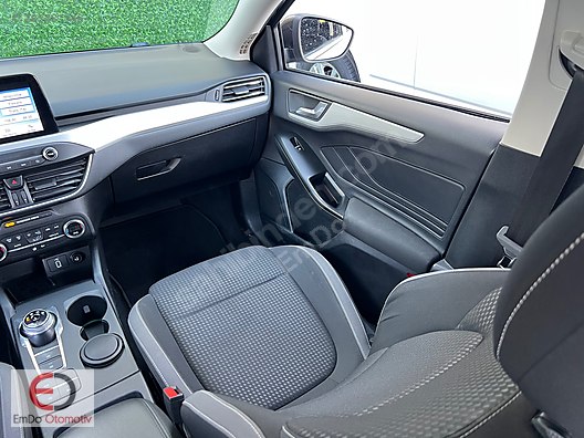 Vasıta / Otomobil / Ford / Focus / 1.5 EcoBlue / Titanium