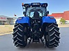 Machinery / Agricultural Machines / Tractors / New Holland / T7.210