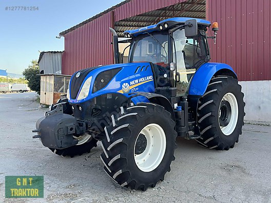 Machinery / Agricultural Machines / Tractors / New Holland / T7.210