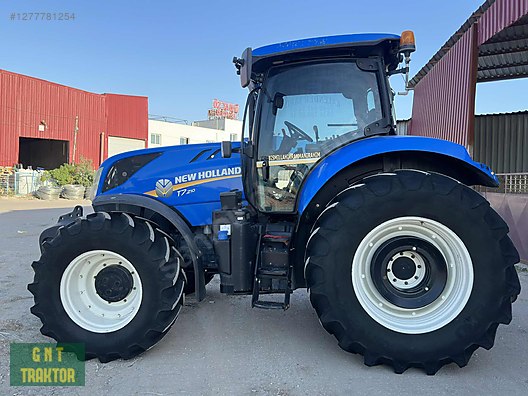 Machinery / Agricultural Machines / Tractors / New Holland / T7.210