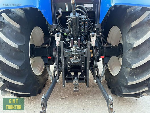 Machinery / Agricultural Machines / Tractors / New Holland / T7.210