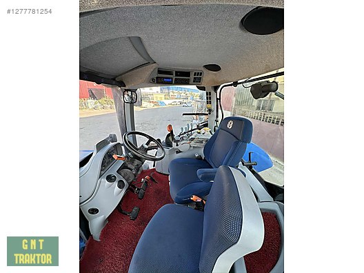 Machinery / Agricultural Machines / Tractors / New Holland / T7.210