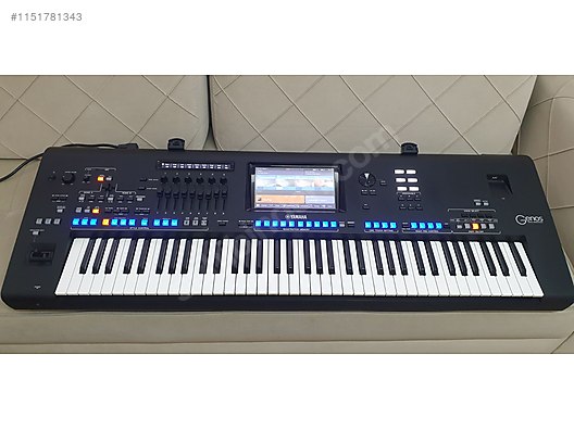 Yamaha on sale genos 76