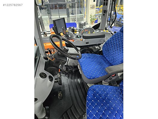 Machinery / Agricultural Machines / Tractors / New Holland / T7.315