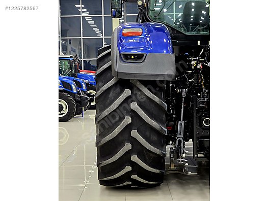 Machinery / Agricultural Machines / Tractors / New Holland / T7.315