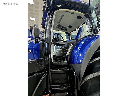 Machinery / Agricultural Machines / Tractors / New Holland / T7.315