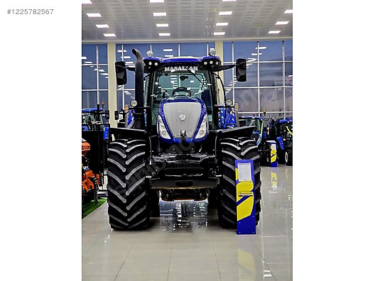Machinery / Agricultural Machines / Tractors / New Holland / T7.315