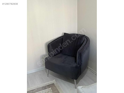 Used & Brand New Items / Home Decor / Furniture / Den & Living Room / Living Room Furniture