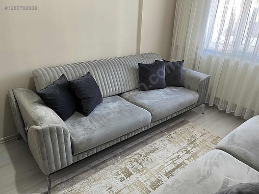 Used & Brand New Items / Home Decor / Furniture / Den & Living Room / Living Room Furniture