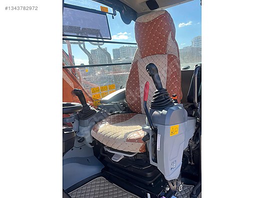Hitachi / DAMRA MAKİNADAN 2530 SAATTE HITACHİ ZX180W 2024 MODEL