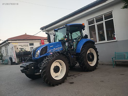 Machinery / Agricultural Machines / Tractors / New Holland / TR5.120