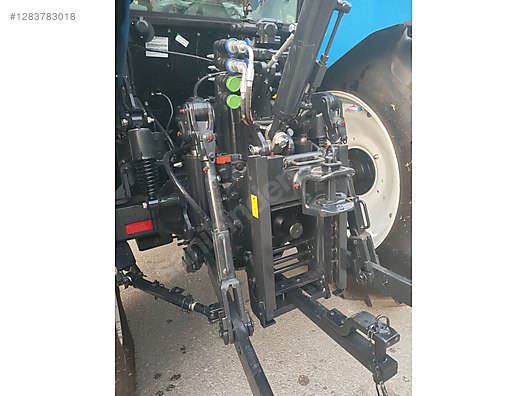 Machinery / Agricultural Machines / Tractors / New Holland / TR5.120