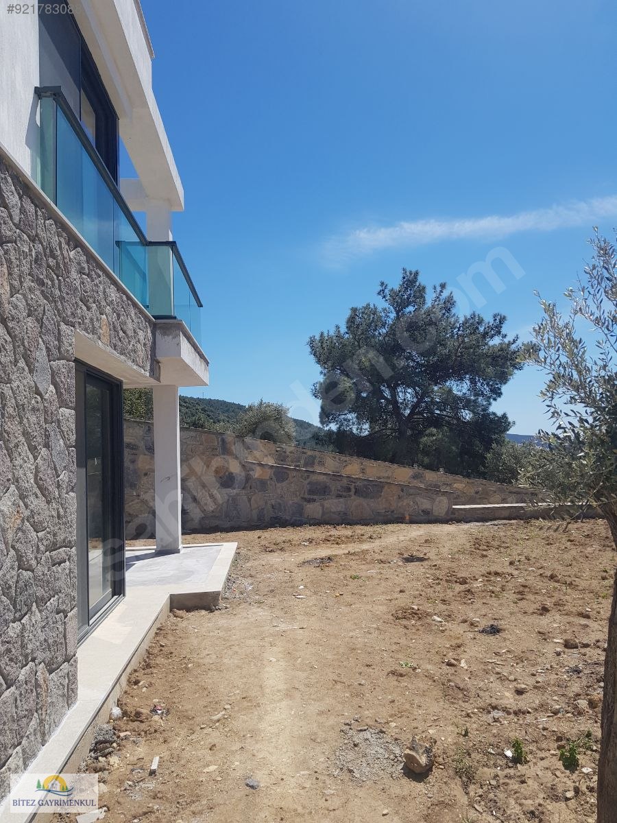 BODRUM MERKEZDE DENİZ MANZARALI 4+1 MÜSTAKİL VİLLA Kiralık Müstakil