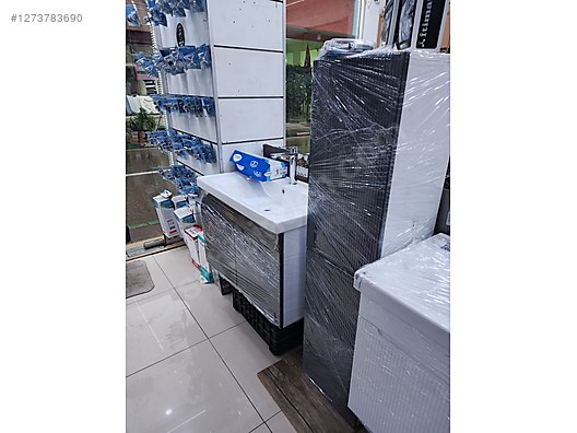 İkinci El ve Sıfır Alışveriş / Bahçe & Yapı Market / Yapı Malzemeleri / Banyo & Mutfak / Banyo Dolabı
