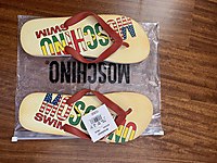 MOSCHİNO PARMAK ARASI TERLİK