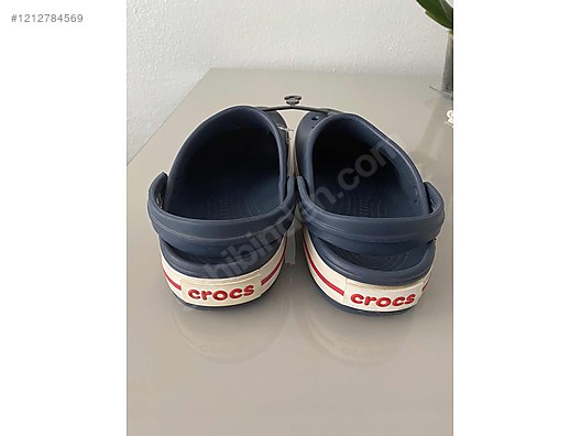 Crocs shoes locations online