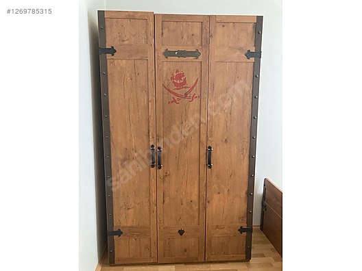 Çilek Pirate/Korsan 3 Kapılı Dolap ve Karyola! on sahibinden.com
