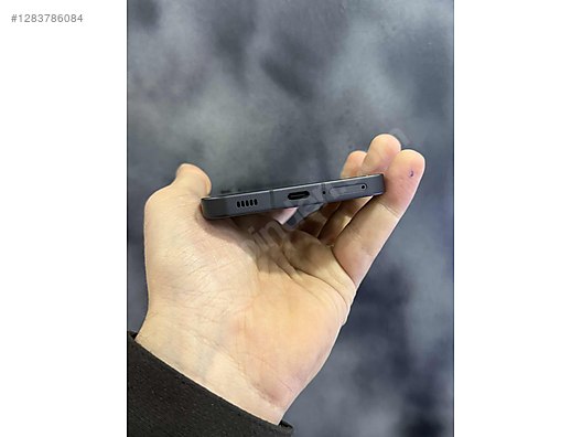 Used & Brand New Items / Cell Phones & Accessories / Cell Phones / Nothing / Phone 1