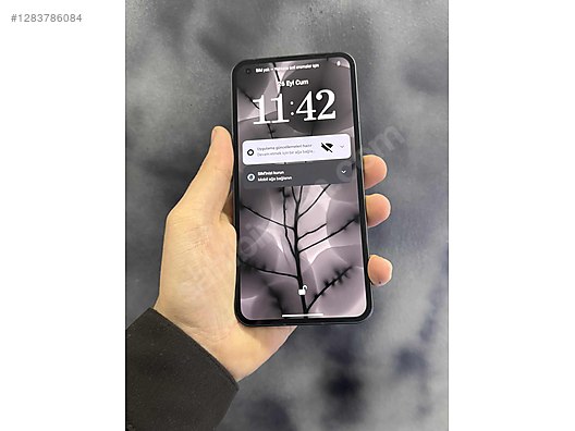 Used & Brand New Items / Cell Phones & Accessories / Cell Phones / Nothing / Phone 1