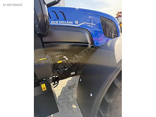 Machinery / Agricultural Machines / Tractors / New Holland / T5.110