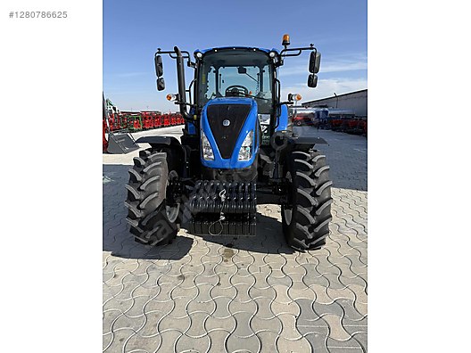 Machinery / Agricultural Machines / Tractors / New Holland / T5.110