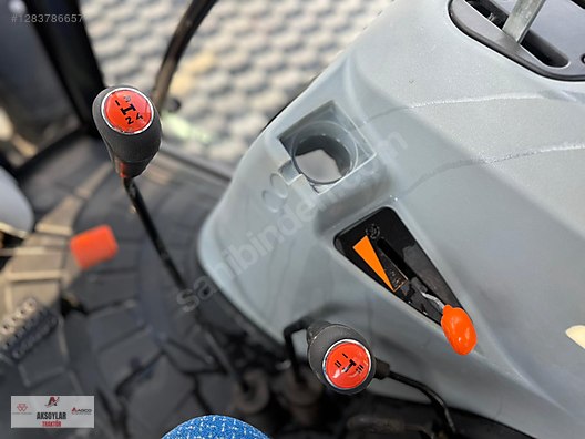 Machinery / Agricultural Machines / Tractors / New Holland / TD5.80