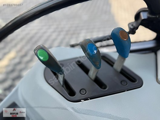 Machinery / Agricultural Machines / Tractors / New Holland / TD5.80