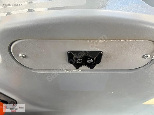 Machinery / Agricultural Machines / Tractors / New Holland / TD5.80