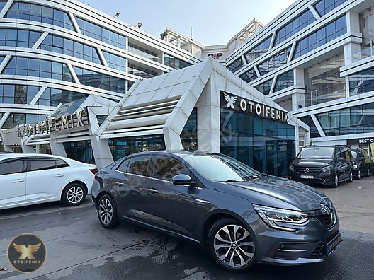 OTOFENİX 2023 MEGANE 1.3 TCe ICON EDC HATASIZ 16.934 KM