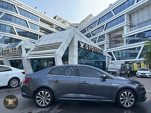 OTOFENİX 2023 MEGANE 1.3 TCe ICON EDC HATASIZ 16.934 KM