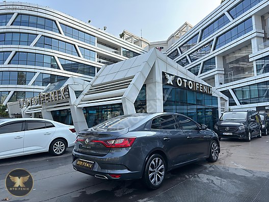OTOFENİX 2023 MEGANE 1.3 TCe ICON EDC HATASIZ 16.934 KM