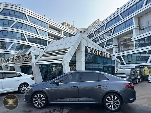 OTOFENİX 2023 MEGANE 1.3 TCe ICON EDC HATASIZ 16.934 KM