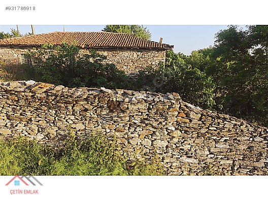 ÇANAKKALE EZİNE ÇAMLICA 900 m2 ARSA İÇİNDE SATILIK TAŞ EV Satılık