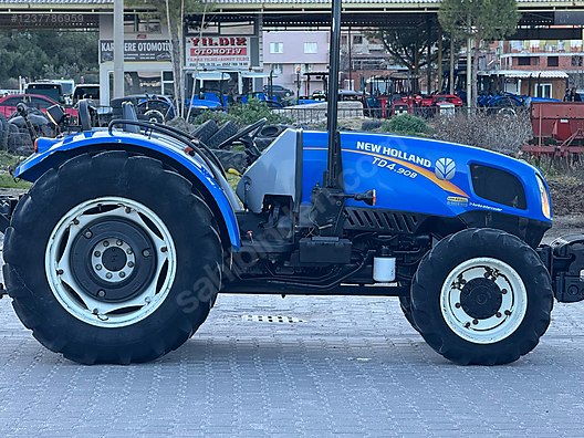 İş Makineleri & Sanayi / Tarım Makineleri / Traktör / New Holland / TD4.90B