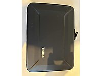 Thule 16 inch macbook pro Kılıfı