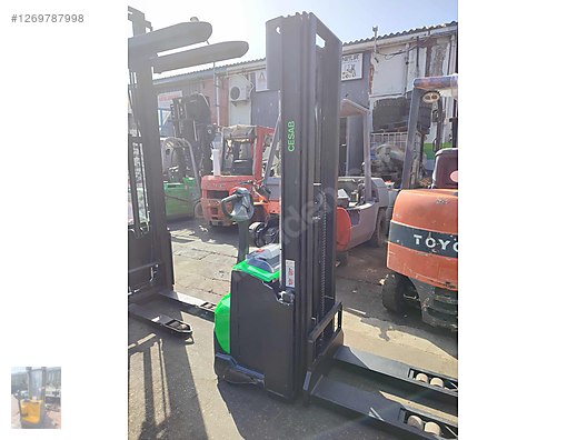 Machinery / Industrial / Carrying & Stacking Equipment / Forklifts / For Sale / Cesab