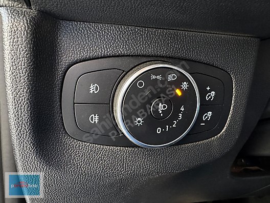 Ford Tourneo Courier 1.0 EcoBoost Deluxe - 2025