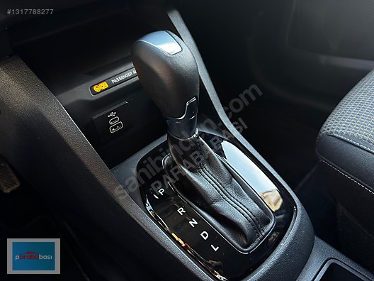 Ford Tourneo Courier 1.0 EcoBoost Deluxe - 2025