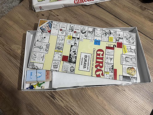 Used & Brand New Items / Toys & Hobbies / Tabletop Games / Board Games