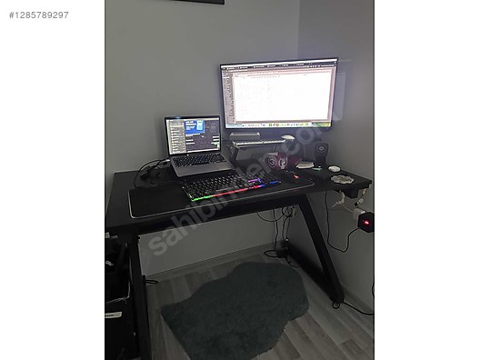 Used & Brand New Items / Gaming & Gamers Exclusive / Gaming Equipment / Gaming Desk