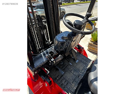 Machinery / Industrial / Carrying & Stacking Equipment / Forklifts / For Sale / Runtx