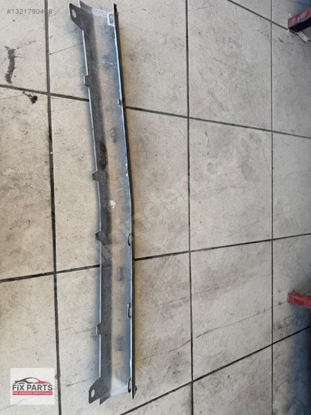 Mercedes C Tampon (Ön)