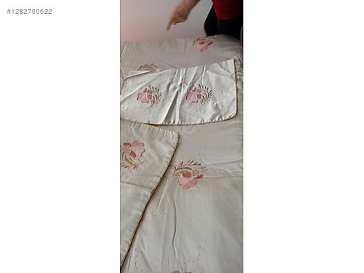 İkinci El ve Sıfır Alışveriş / Ev Dekorasyon / Ev Tekstili / Yatak Örtüsü