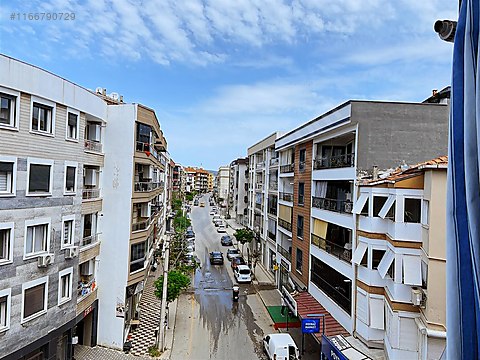 Menderes Mithatpaşa Mahallesin'de 2+1 Meşe Emlak'tan